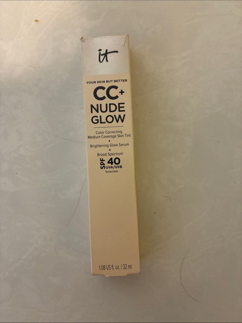 it cosmetics CC+ Nude Glow Skin Tint - Nude Glow (deep honey